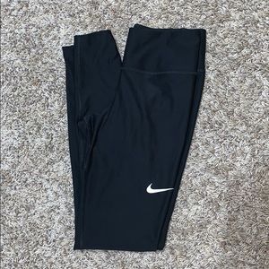 dry fit nike leggings